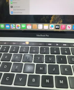 New Laptop Apple MacBook Pro 2021 M1 16GB Apple M1 Pro SSD 256GB