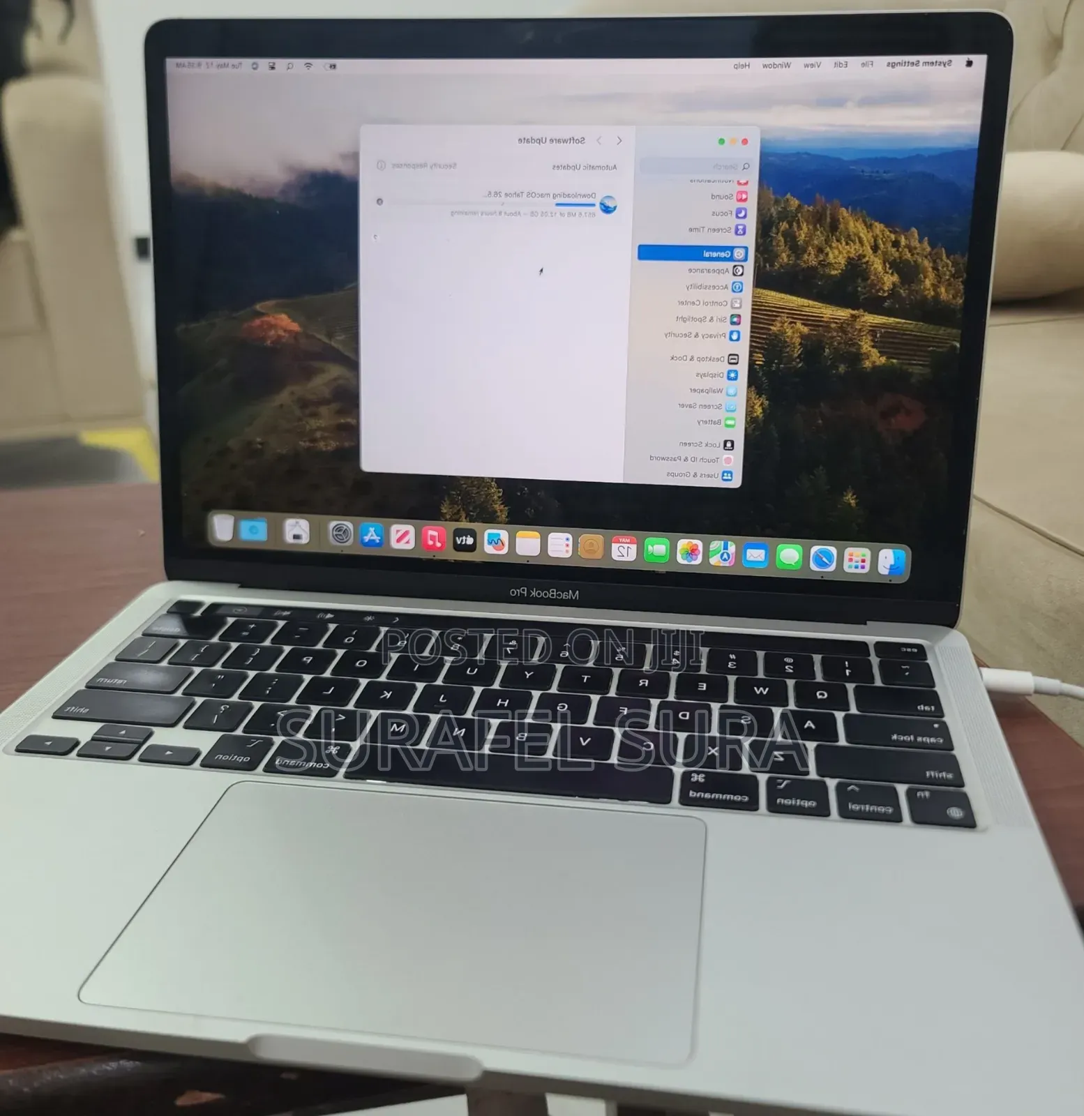 New Laptop Apple MacBook Pro 2021 M1 16GB Apple M1 Pro SSD 256GB