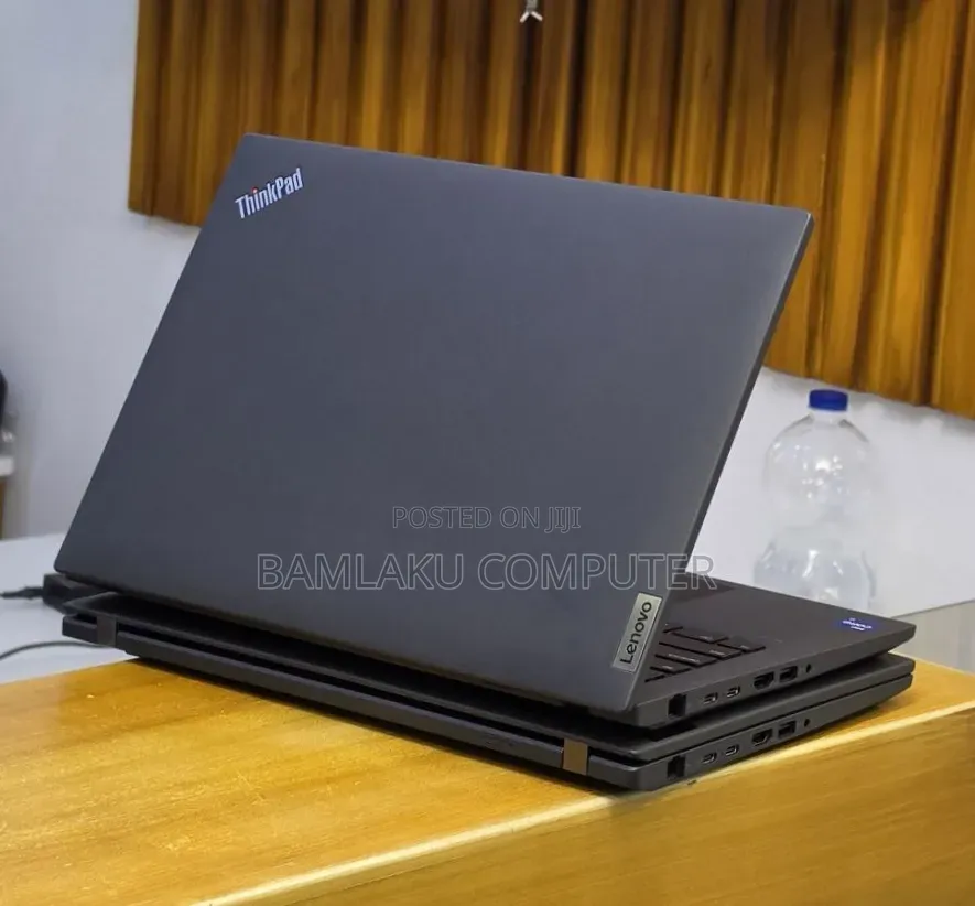 New Laptop Lenovo ThinkPad T14 G4 16GB Intel Core i7 SSD 512GB