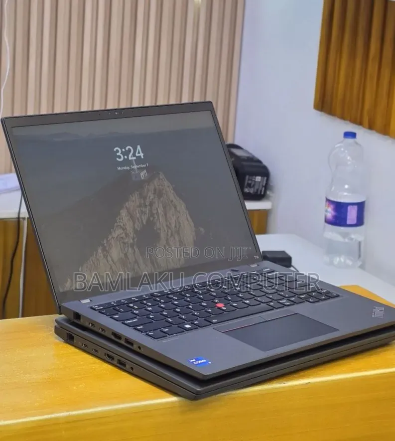 New Laptop Lenovo ThinkPad T14 G4 16GB Intel Core i7 SSD 512GB