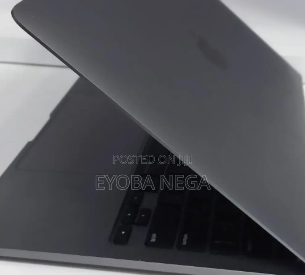Laptop Apple MacBook Pro 2020 M1 8GB Apple M1 SSD 256GB
