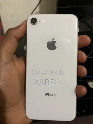 Apple iPhone 8 64 GB White