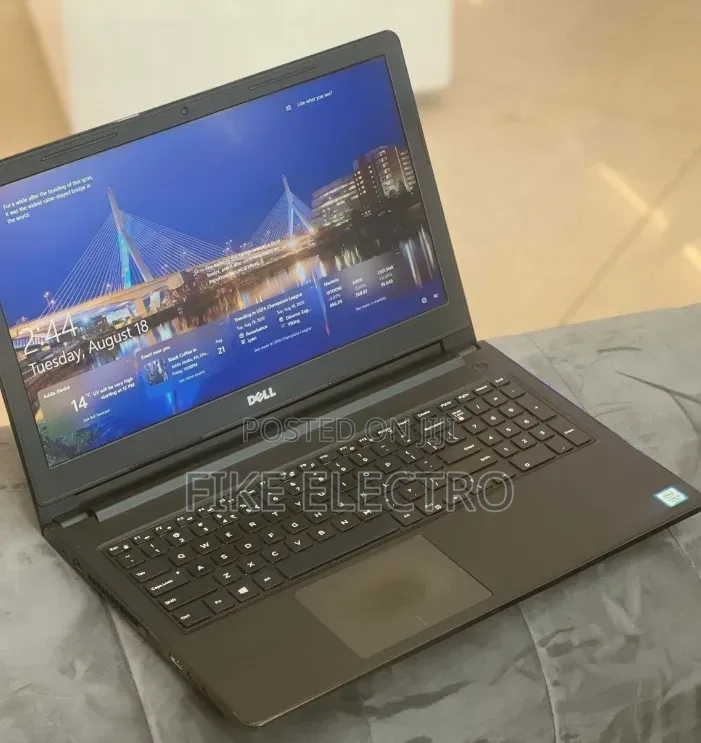 New Laptop Dell Vostro 15 3000 8GB Intel Core i5 HDD 500GB