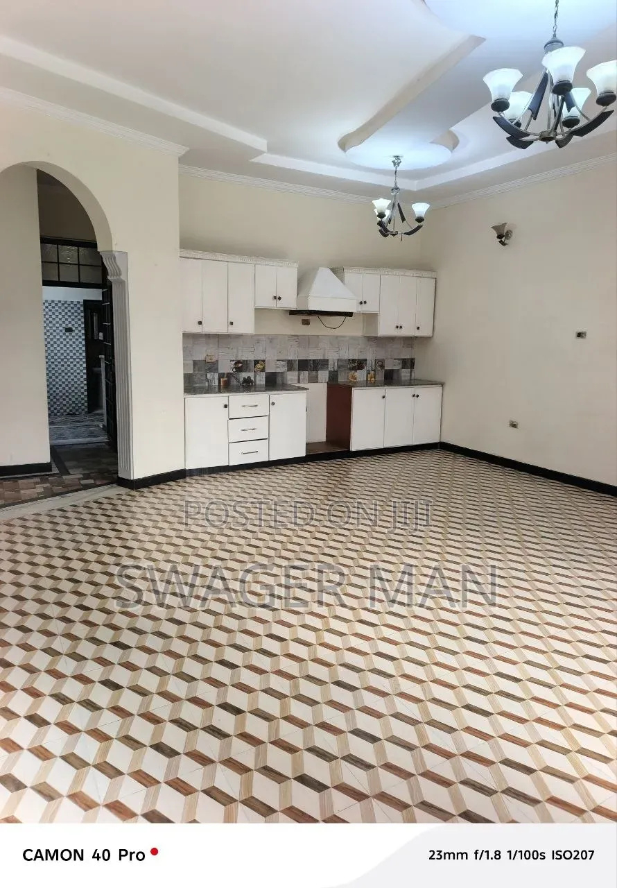 Furnished 5bdrm Villa in Ayat Hayile, Yeka for sale