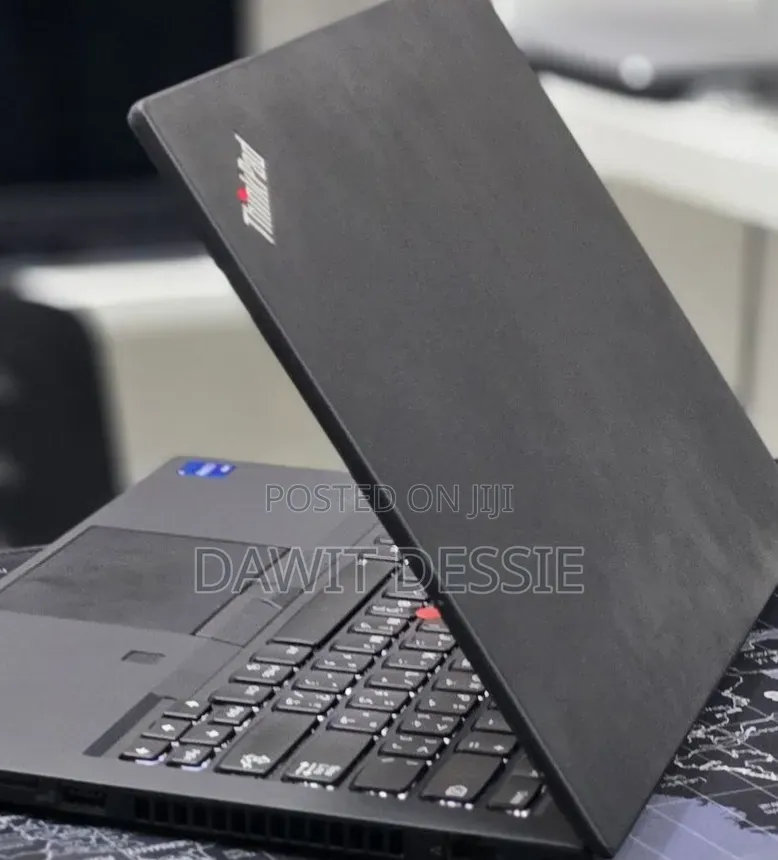 New Laptop Lenovo ThinkPad T14 16GB Intel Core i7 SSD 512GB
