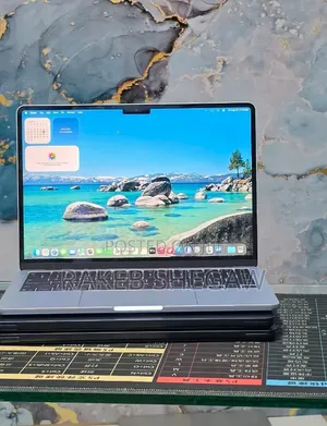 New Laptop Apple MacBook Air 16GB Intel Core i9 SSD 256GB