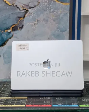 New Laptop Apple MacBook Air 16GB Intel Core i9 SSD 256GB