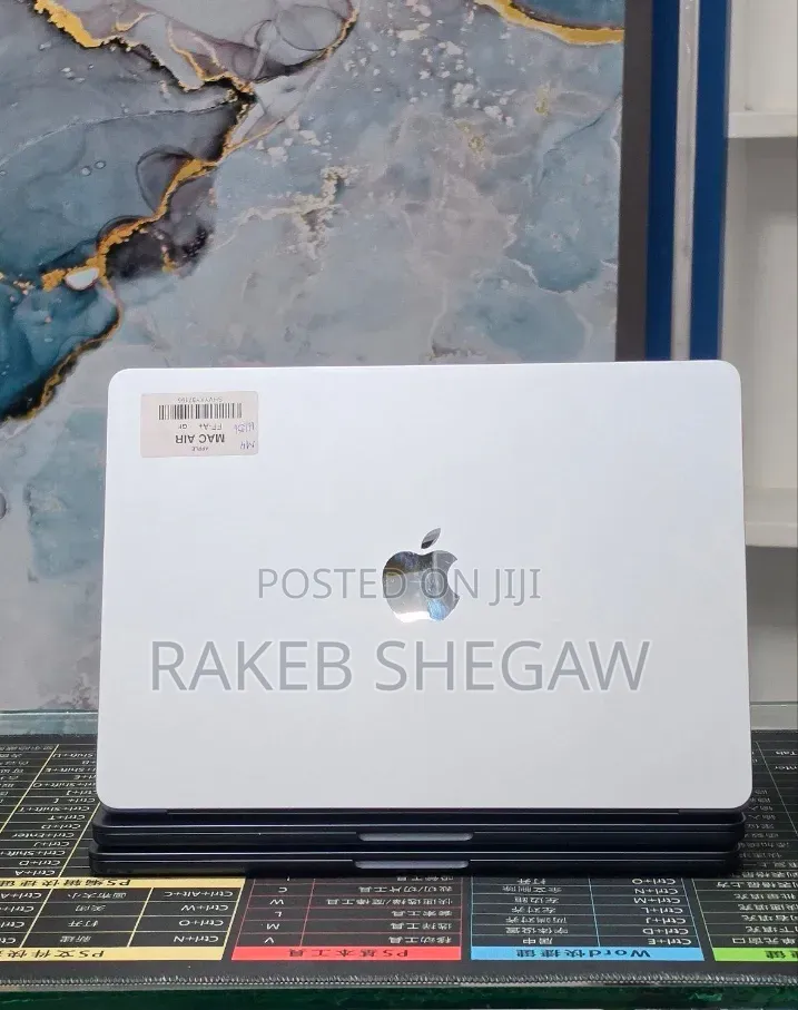 New Laptop Apple MacBook Air 16GB Intel Core i9 SSD 256GB