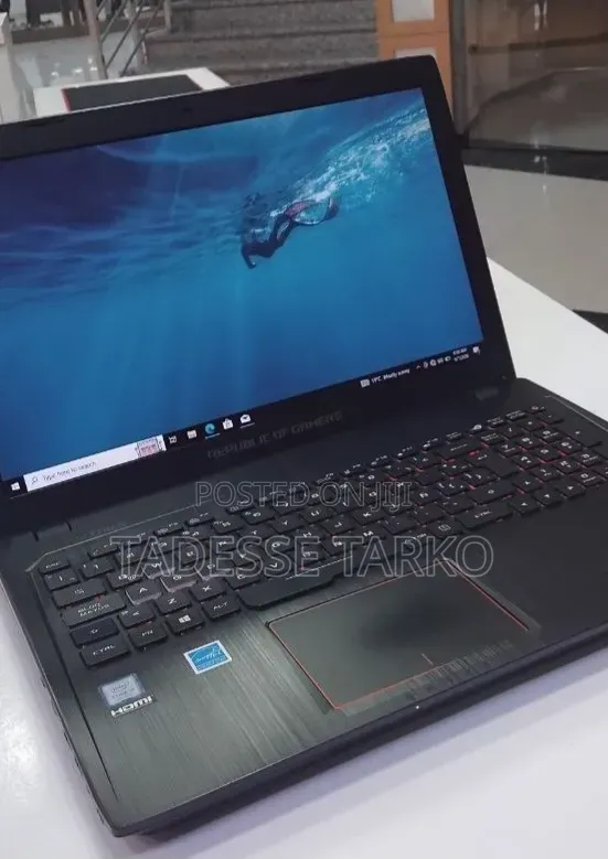 New Laptop Asus 8GB Intel Core i5 SSD 256GB