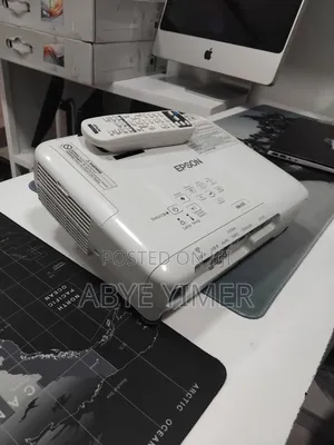 1brand New Epson Projector Model Name: EB-x31 Hardwar