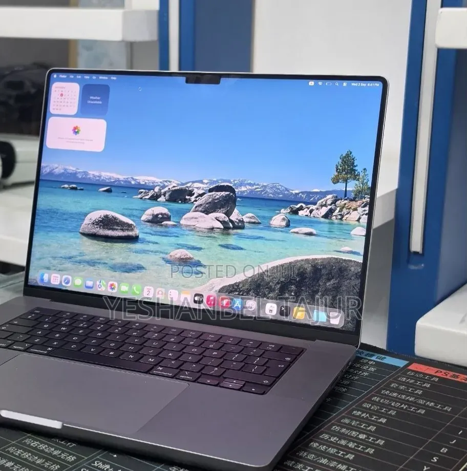 New Laptop Apple MacBook Pro 2020 M1 32GB Apple M1 Pro SSD 512GB