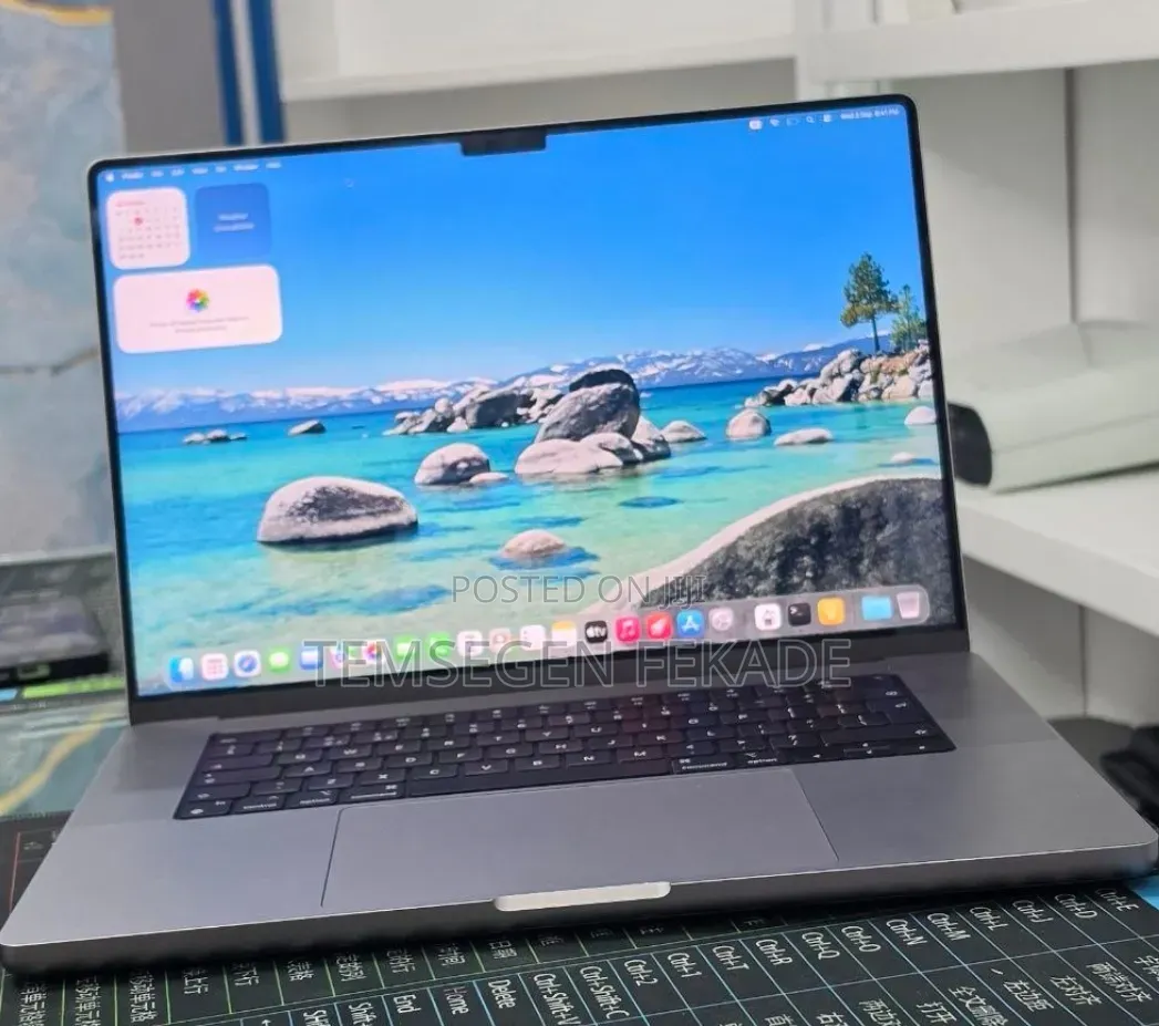 New Laptop Apple MacBook Pro 2021 M1 32GB Apple M1 Pro SSD 512GB