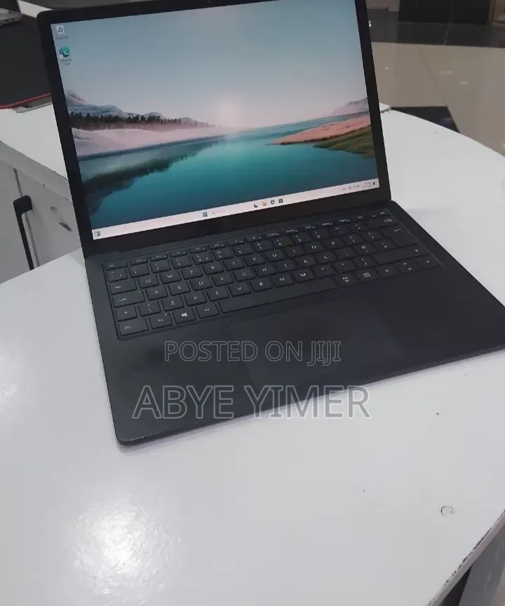 New Laptop Microsoft Surface Laptop 4 16GB Intel Core i7 SSD 512GB