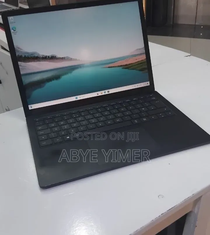 New Laptop Microsoft Surface Laptop 4 16GB Intel Core i7 SSD 512GB