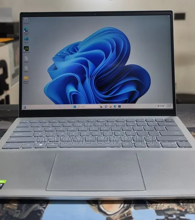 New Laptop Dell Inspiron 14 16GB Intel Core i7 SSD 512GB