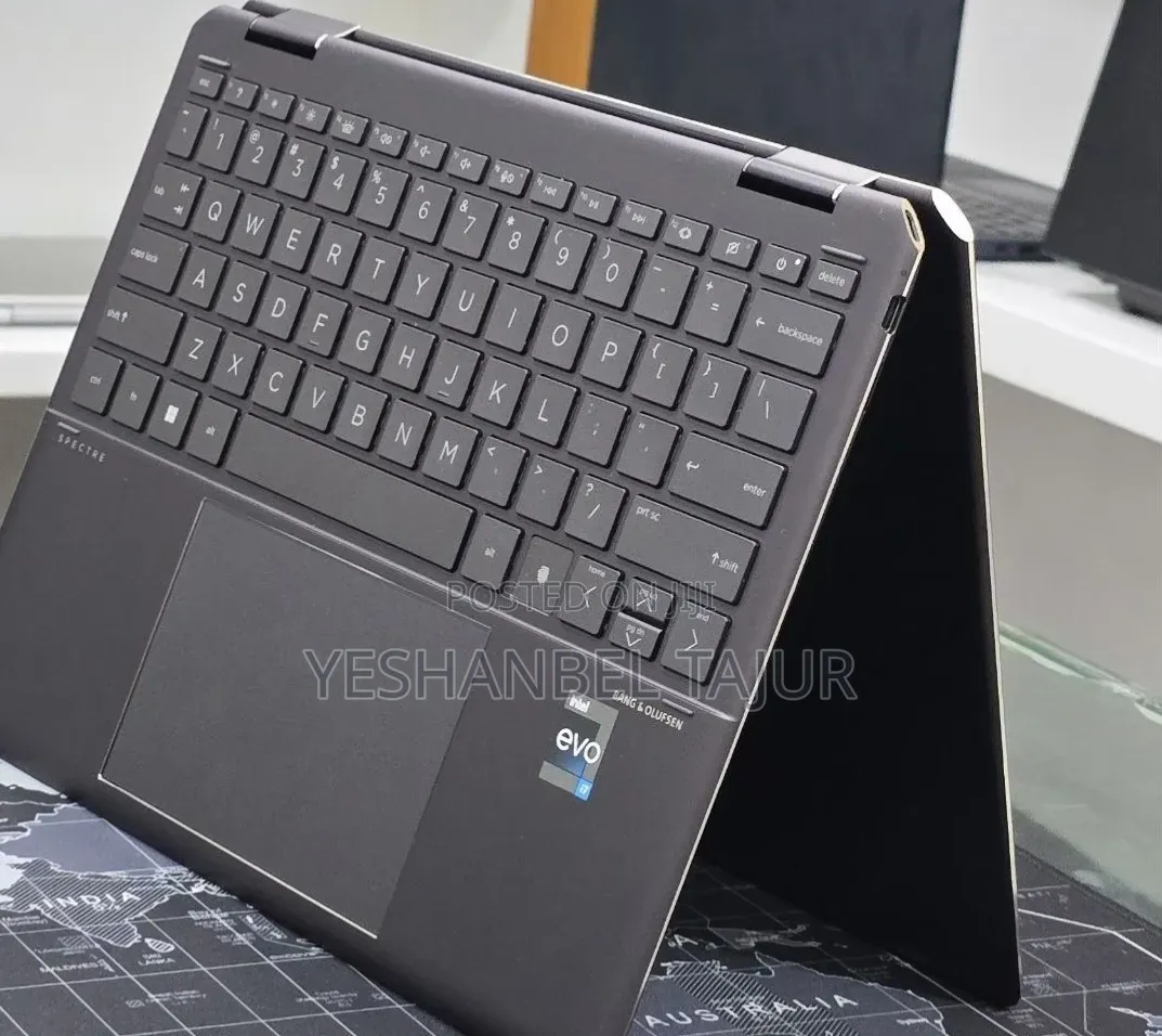 New Laptop HP Spectra 13 16GB Intel Core i7 HDD+SSD 512GB