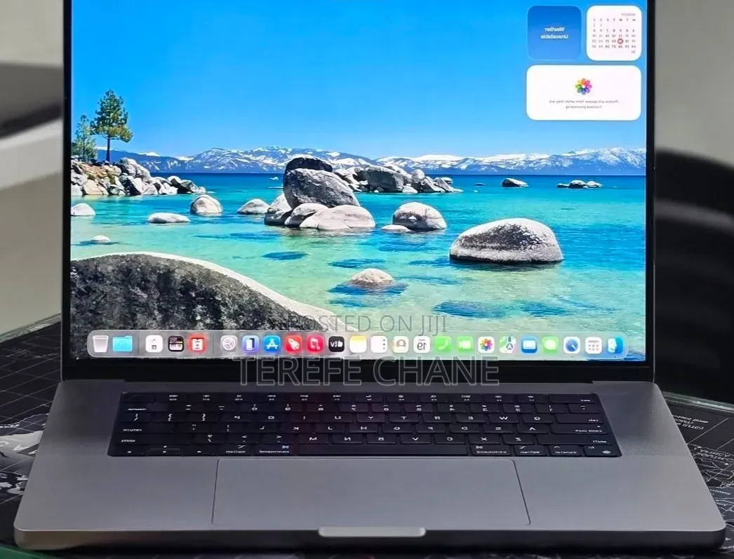 New Laptop Apple MacBook Pro 2023 M2 16GB Apple M2 SSD 512GB