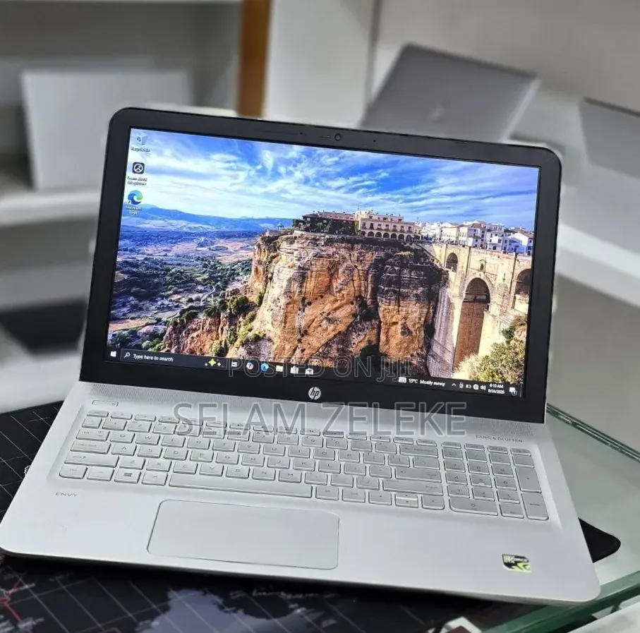 New Laptop HP 12GB Intel Core i5 HDD+SSD 1.5T
