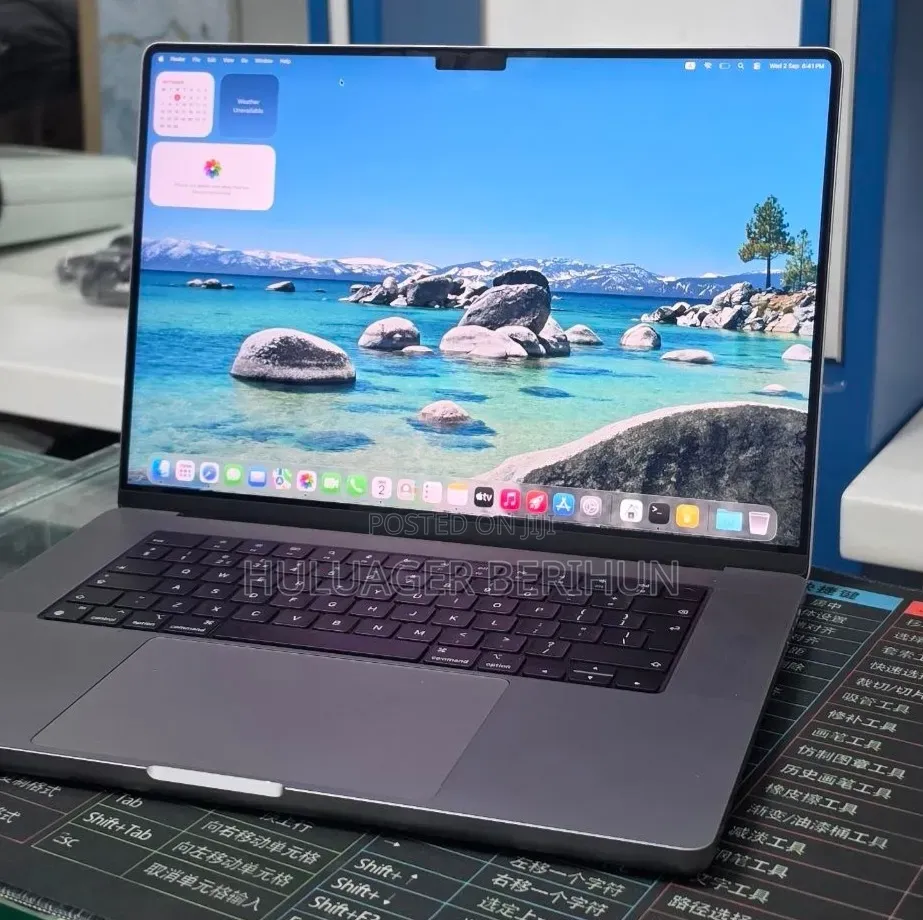 New Laptop Apple MacBook Pro 2021 M1 32GB Apple M1 Pro SSD 512GB