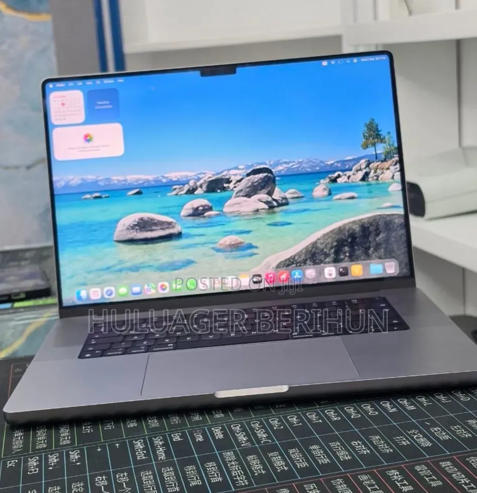 New Laptop Apple MacBook Pro 2021 M1 32GB Apple M1 Pro SSD 512GB