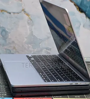 New Laptop Apple MacBook Air 2025 M4 16GB Apple M4 SSD 256GB