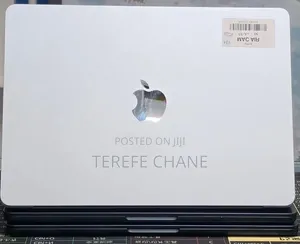 New Laptop Apple MacBook Air 2025 M4 16GB Apple M4 SSD 256GB