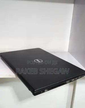 New Laptop Dell Vostro 15 3000 8GB Intel Core i5 SSD 1T