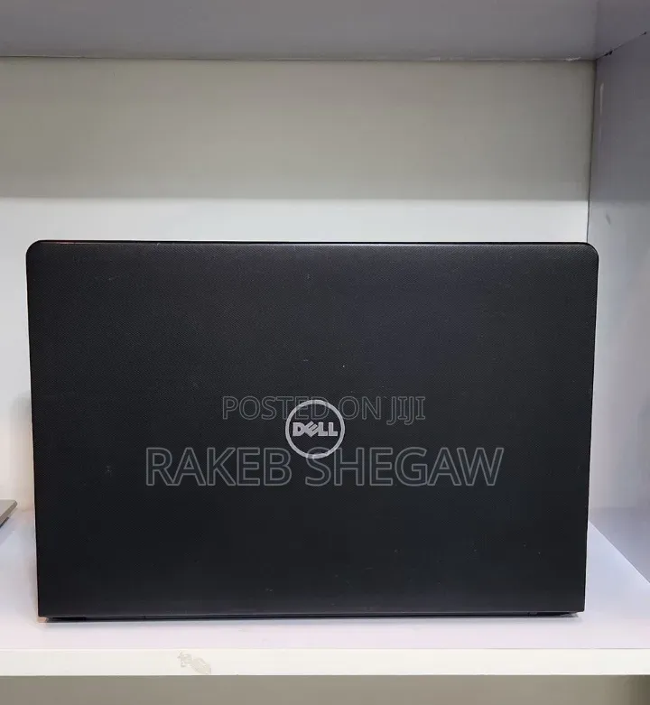 New Laptop Dell Vostro 15 3000 8GB Intel Core i5 SSD 1T