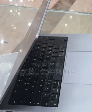 New Laptop Apple MacBook Pro 2021 M1 32GB Apple M1 Pro SSD 1T