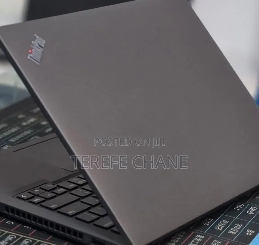 New Laptop Lenovo ThinkPad T14 16GB Intel Core i7 SSD 512GB