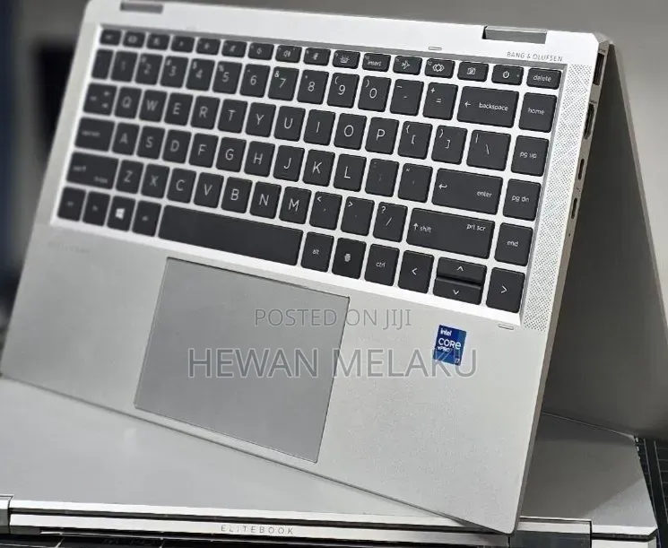 New Laptop HP EliteBook 1040 G8 16GB Intel Core i7 SSD 512GB