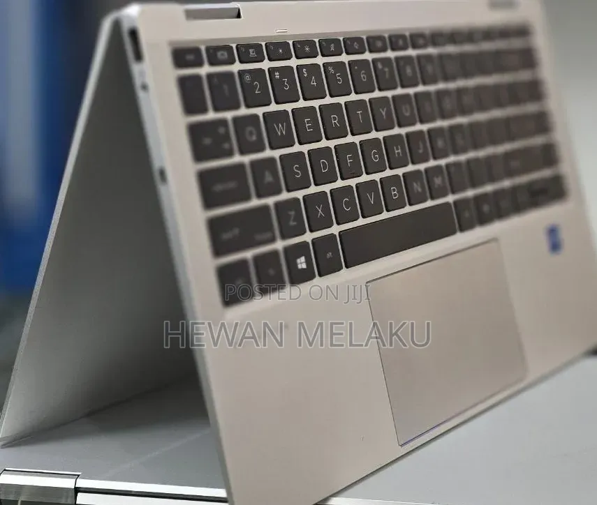 New Laptop HP EliteBook 1040 G8 16GB Intel Core i7 SSD 512GB