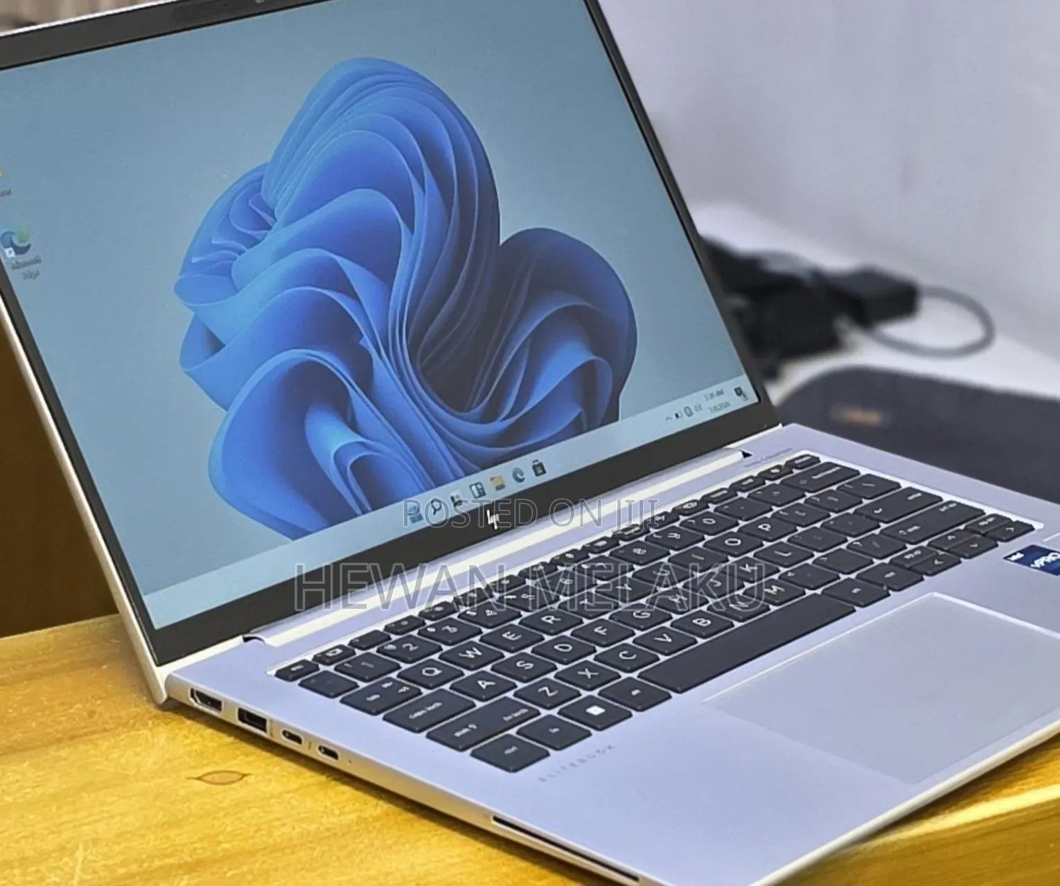 New Laptop HP EliteBook 840 G10 16GB Intel Core i7 SSD 512GB
