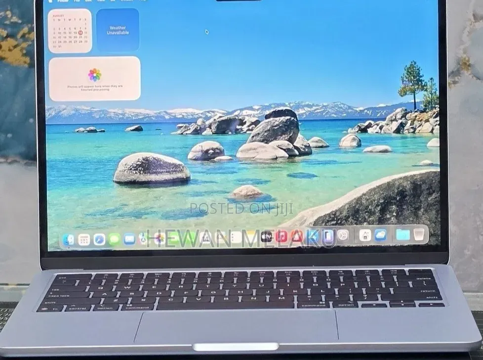New Laptop Apple MacBook Air 2025 M4 16GB Apple M4 Pro SSD 256GB