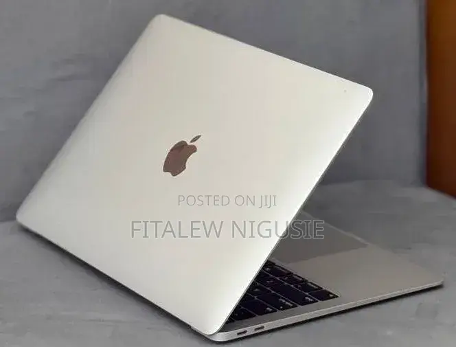 New Laptop Apple MacBook Air 2019 8GB Intel Core i5 SSD 256GB