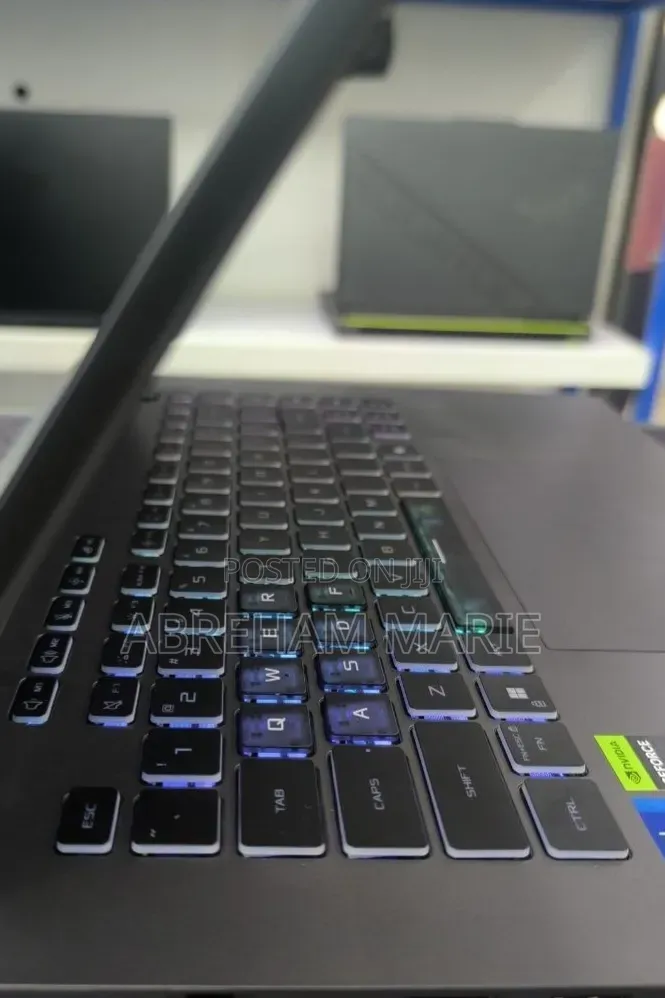 New Laptop Asus ROG Strix G16 16GB Intel Core i7 SSD 1T