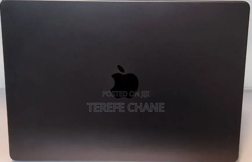 New Laptop Apple MacBook Pro 2025 M5 16GB Apple M5 Pro SSD 512GB