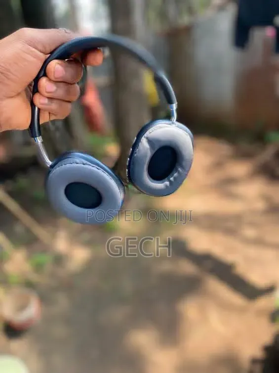 P9 Headset