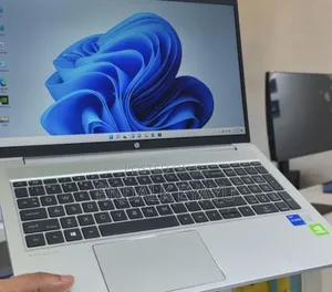 New Laptop HP ProBook 450 G8 16GB Intel Core i7 SSD 512GB