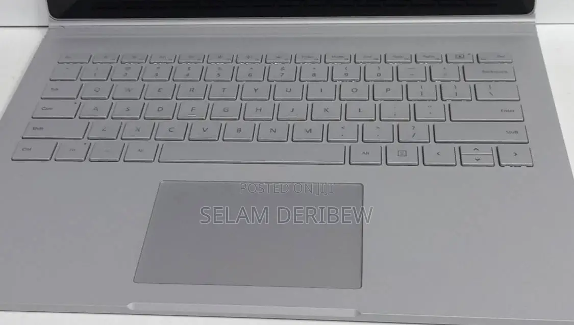 New Laptop Microsoft Surface Book 2 16GB Intel Core i7 SSD 512GB