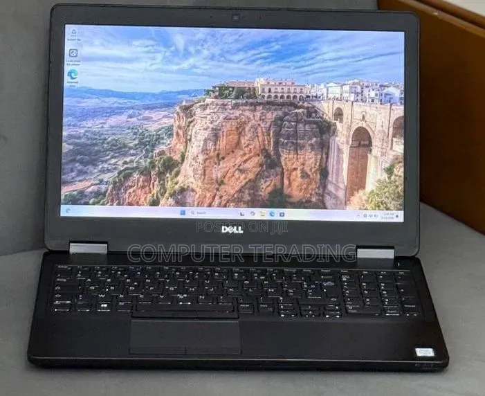 New Laptop Dell Precision 5570 8GB Intel Core i5 HDD 1T