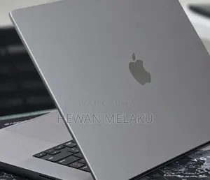 New Laptop Apple MacBook Pro 2023 M2 16GB Apple M2 SSD 512GB