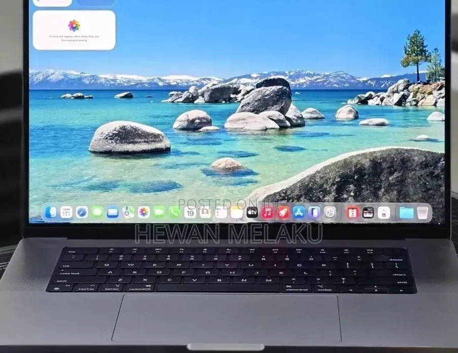New Laptop Apple MacBook Pro 2023 M2 16GB Apple M2 SSD 512GB