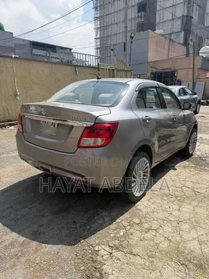 Suzuki Dzire 2022 Silver