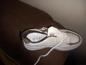 Show Sneaker