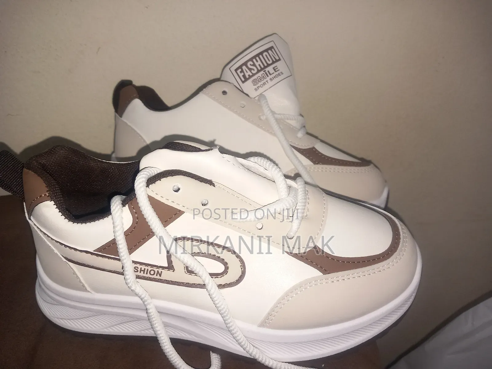 Show Sneaker