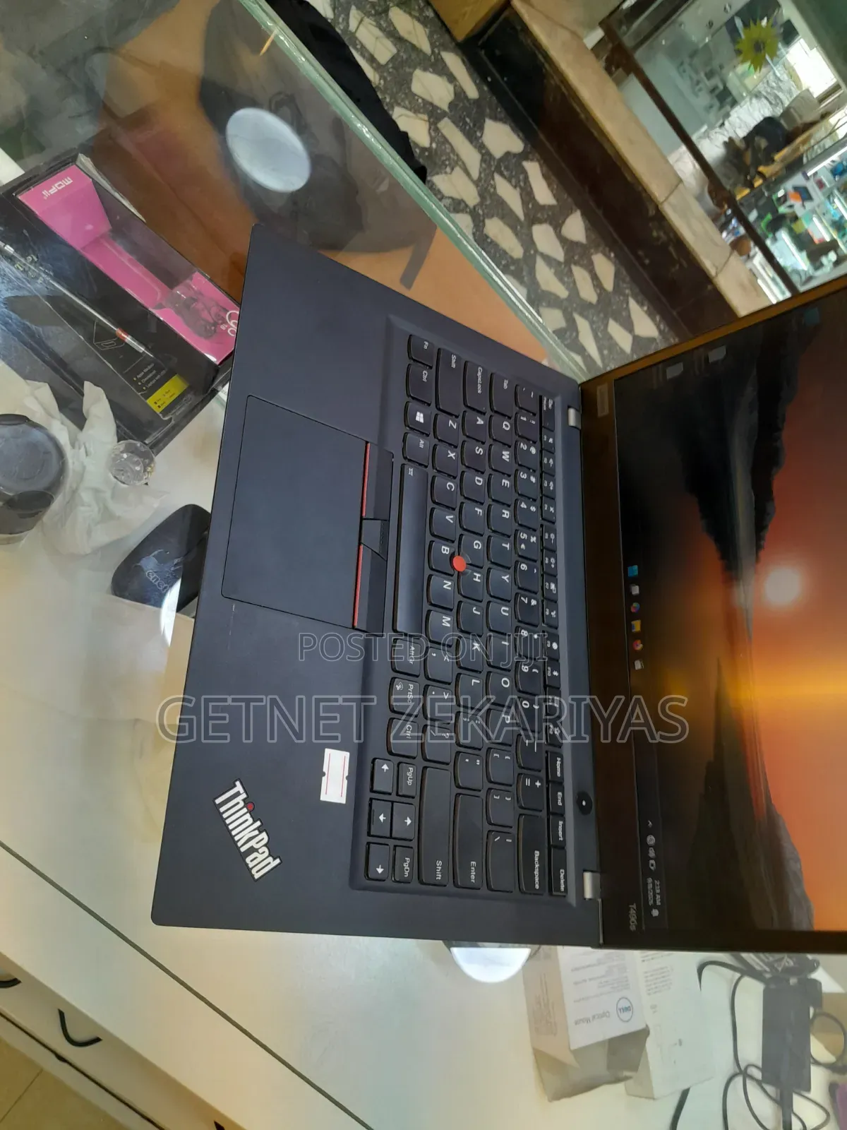 New Laptop Lenovo ThinkPad T490s 16GB Intel Core i5 SSD 512GB