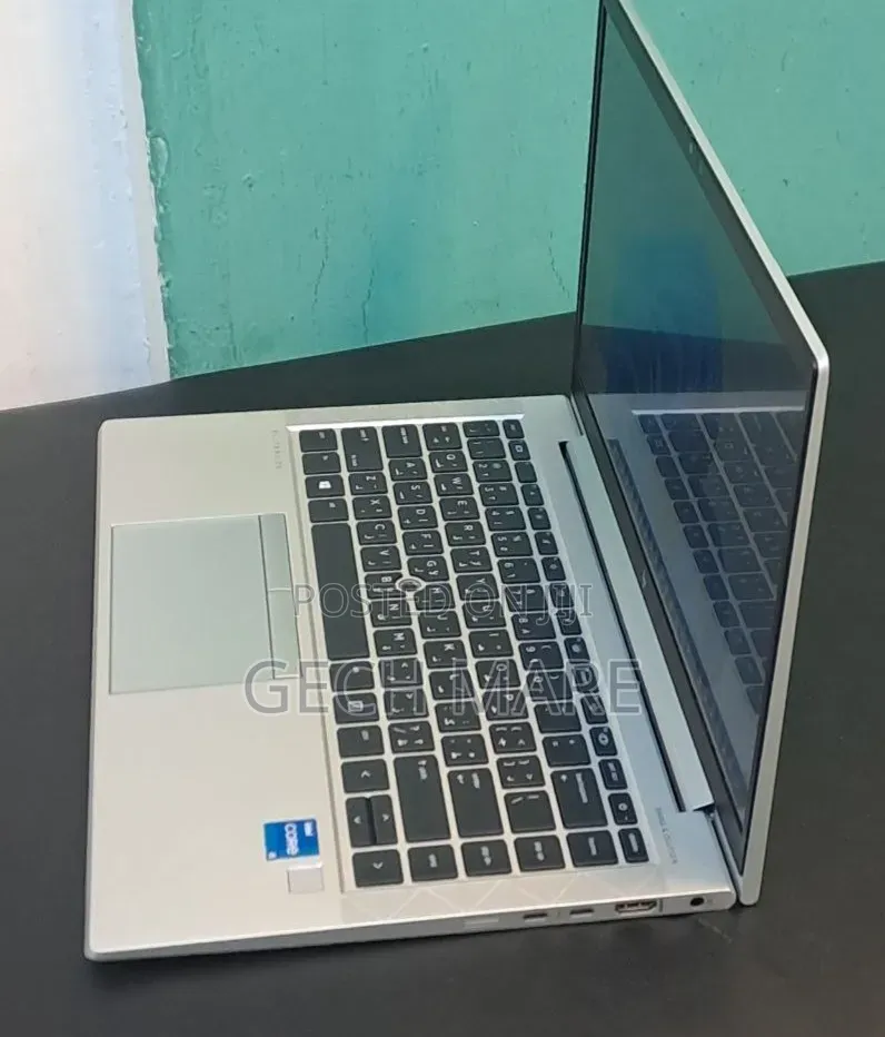 New Laptop HP EliteBook 840 G8 16GB Intel Core i5 SSD 512GB
