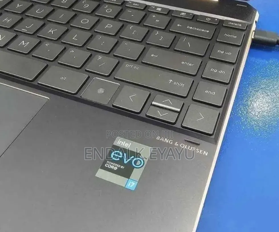 New Laptop HP Spectre 16GB Intel Core i7 SSD 1T