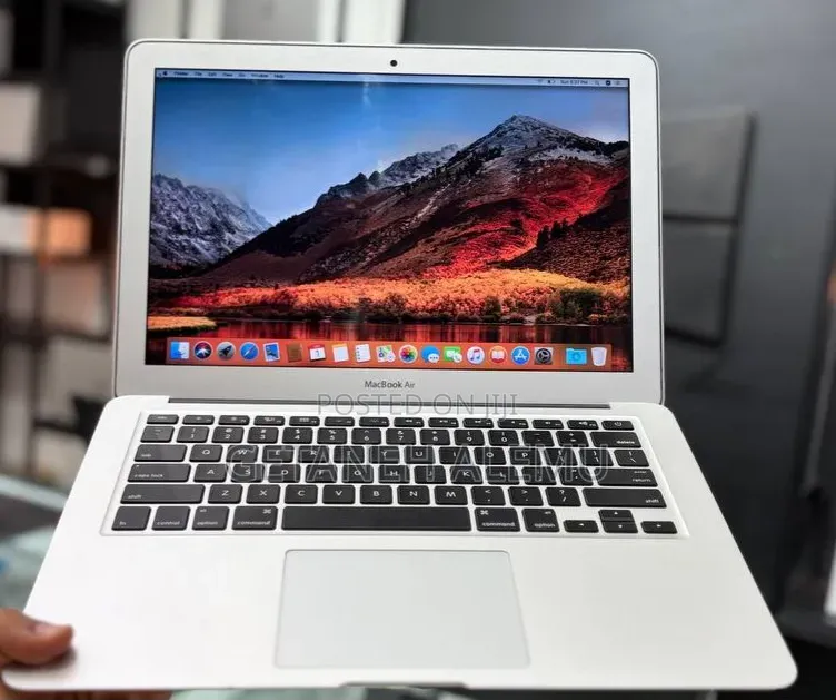 New Laptop Apple MacBook Air 2017 16GB Intel Core i5 SSD 512GB